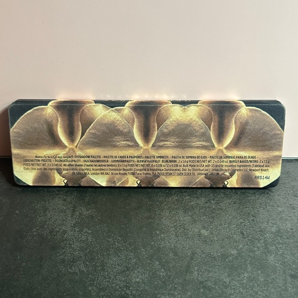 Urban Decay Naked Reloaded Palette with Gold and Brown Hues - Picture 5 of 9